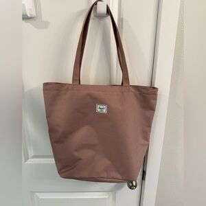 Herschel dusty pink tote